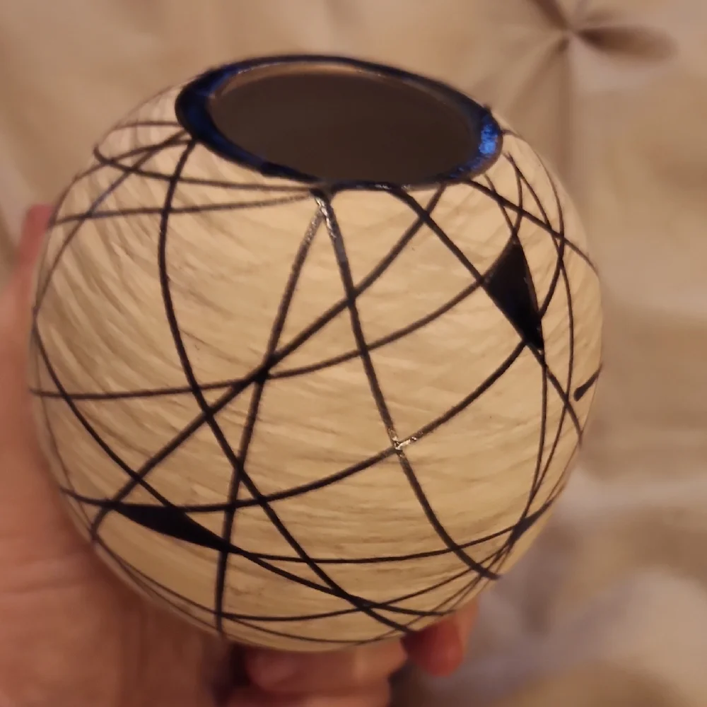 Source Unknown classic round
